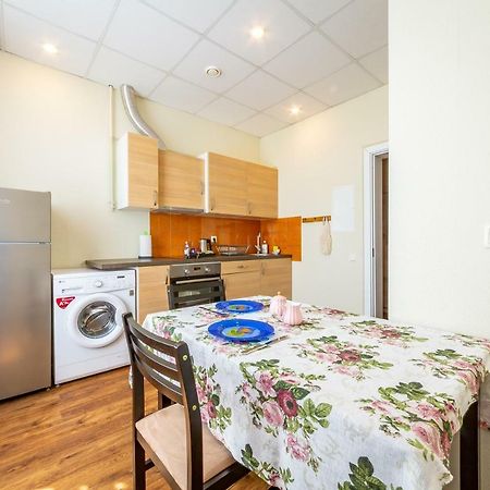 Best Stories Ap Bright Spacious 58Sqm Free Park Riga Exterior photo